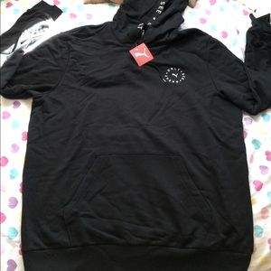 New Puma Hoodie.  Mens US 2XL